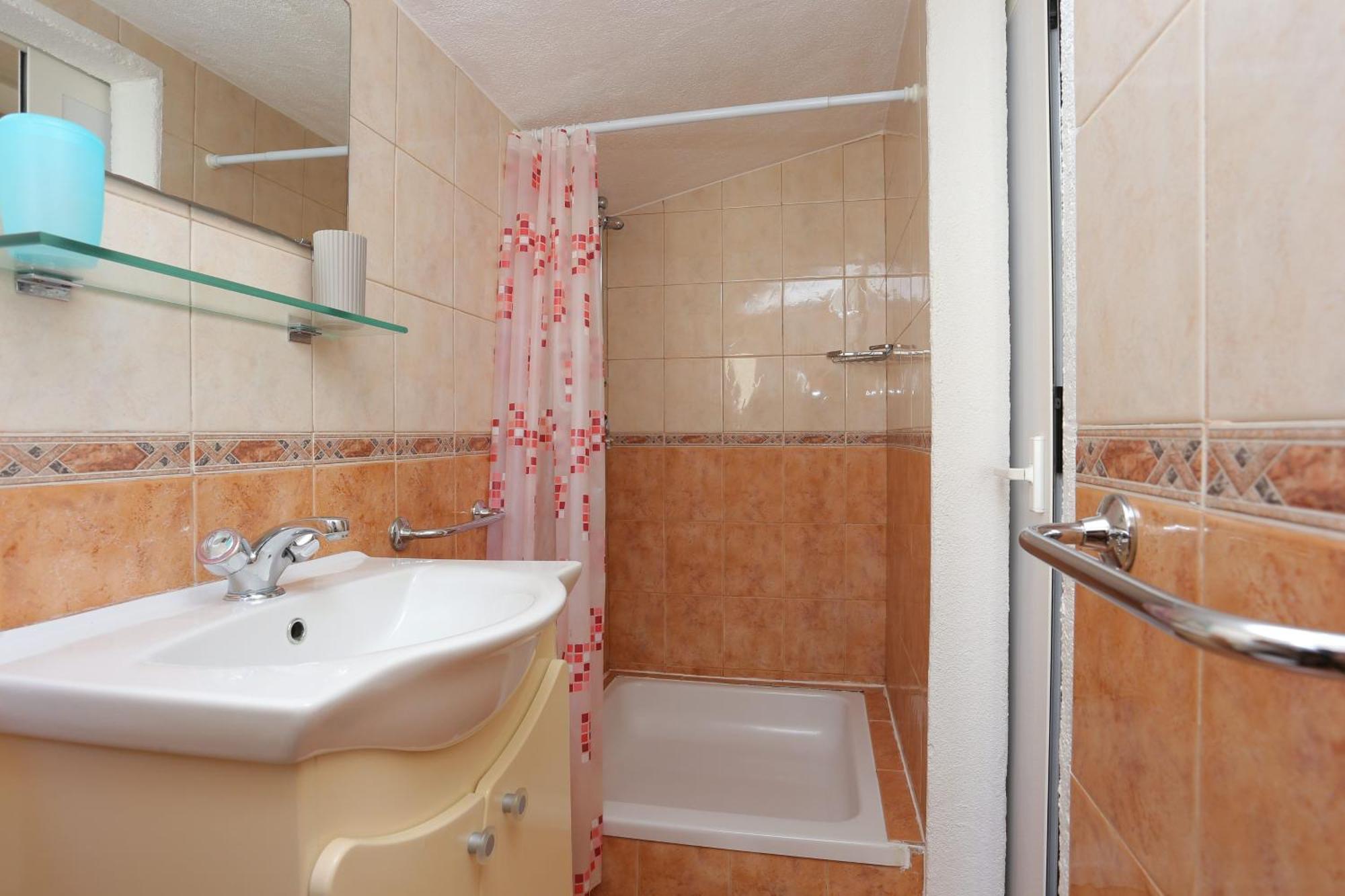 Apartments By The Sea Baska Voda, Makarska - 300 Dış mekan fotoğraf